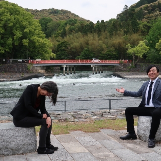 今村翔吾×澤田瞳子先生【物語る 京の一二〇〇年】取材の様子(京都新聞さん) 写真3